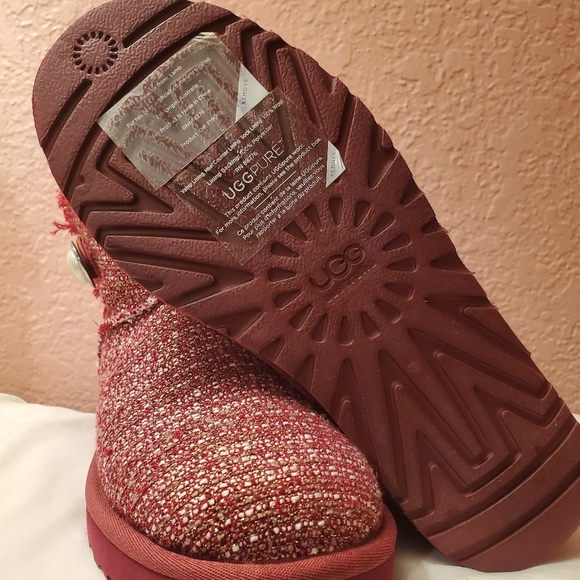 Ugg Mini Bailey Button Fancy Boots - Picture 3 of 5